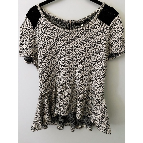 Anthropologie Tops - Knitted & Knotted Top